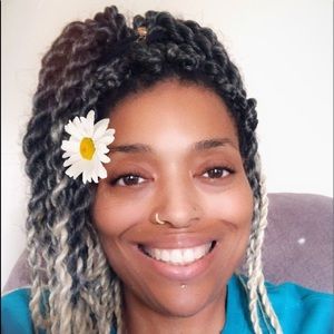 Meet your Posher, Lashunia